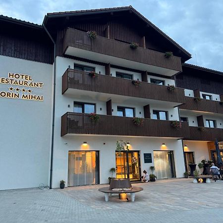 Hotel Sorin Mihai Cristian  Zewnętrze zdjęcie