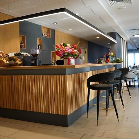 Hotel Sorin Mihai Cristian  Zewnętrze zdjęcie