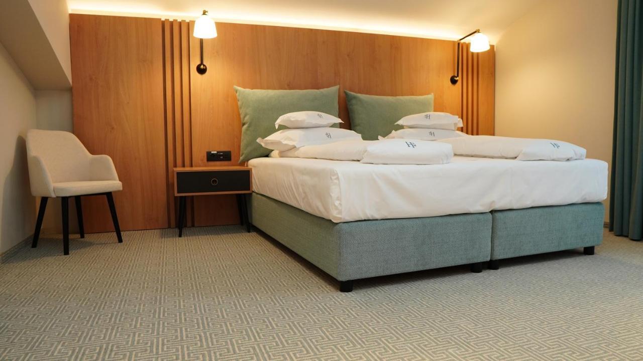 Hotel Sorin Mihai Cristian  Zewnętrze zdjęcie